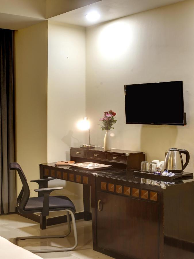 Lime Stays B&B Gk-2 At Greater Kailash Metro South Delhi Nearby Saket Select City New Delhi Extérieur photo