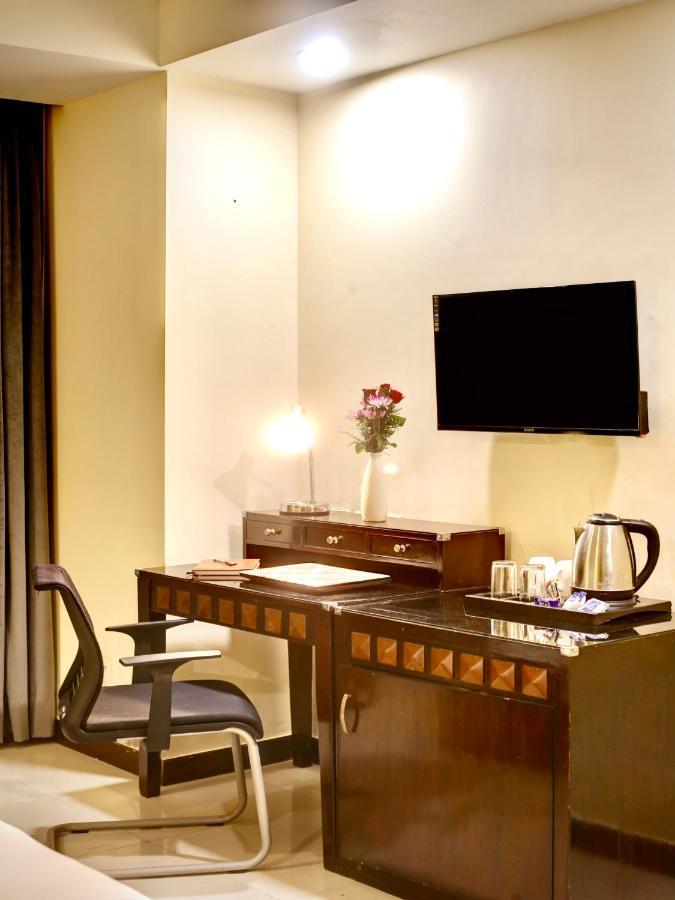Lime Stays B&B Gk-2 At Greater Kailash Metro South Delhi Nearby Saket Select City New Delhi Extérieur photo