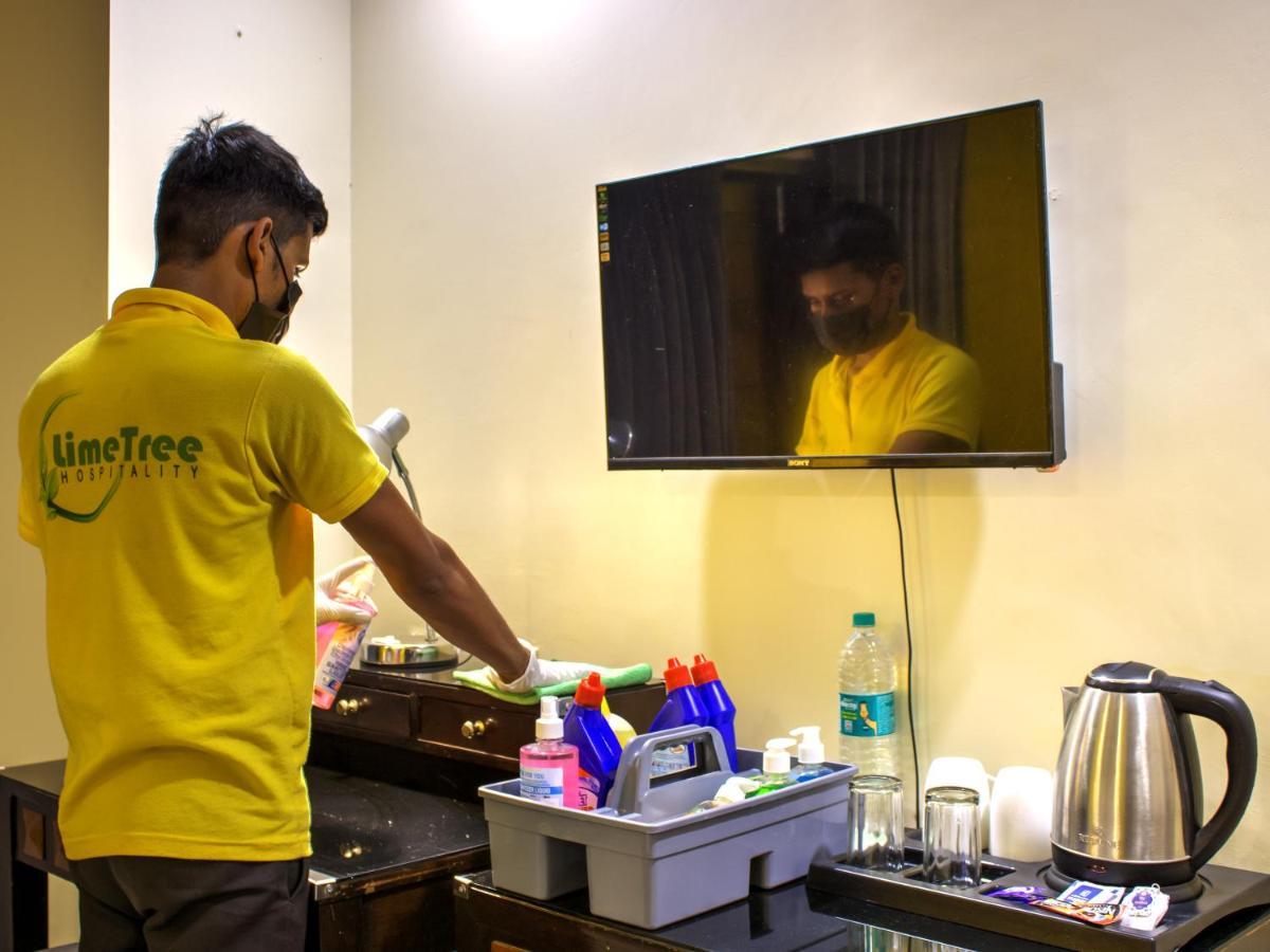 Lime Stays B&B Gk-2 At Greater Kailash Metro South Delhi Nearby Saket Select City New Delhi Extérieur photo